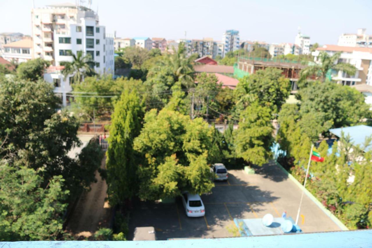 San Yar Shwe Pyi Hotel Янгон Екстериор снимка